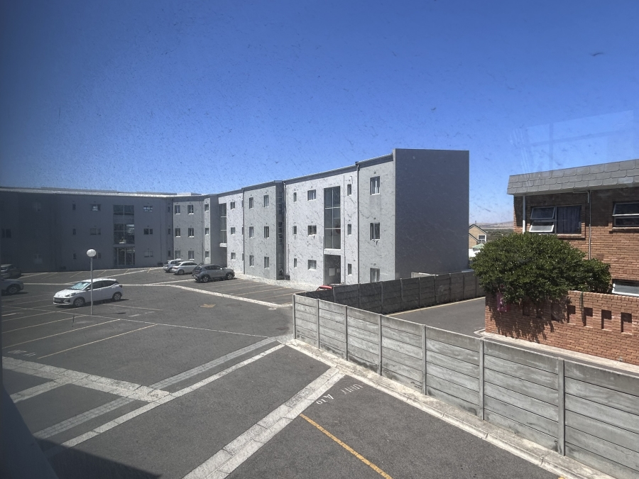 To Let 1 Bedroom Property for Rent in Van Riebeeckstrand Western Cape